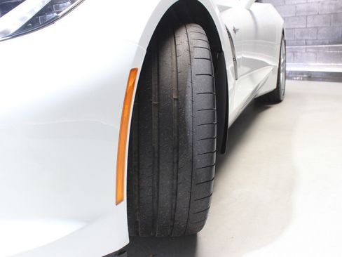 Used 2019 Chevrolet Corvette Stingray Coupe image 29