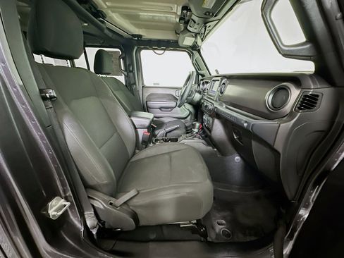 Used 2023 Jeep Wrangler Unlimited AWD/4WD image 28