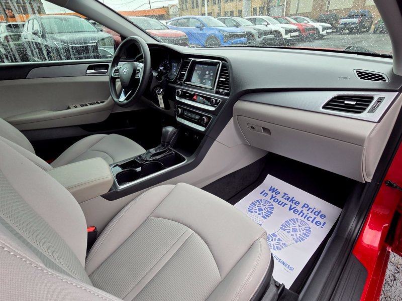 Used 2019 Hyundai Sonata SE FWD image 12