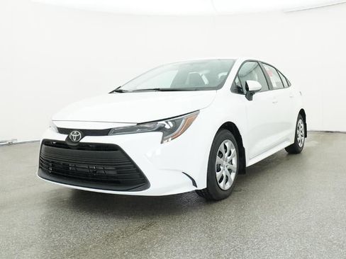 New 2026 Toyota Corolla LE image 32