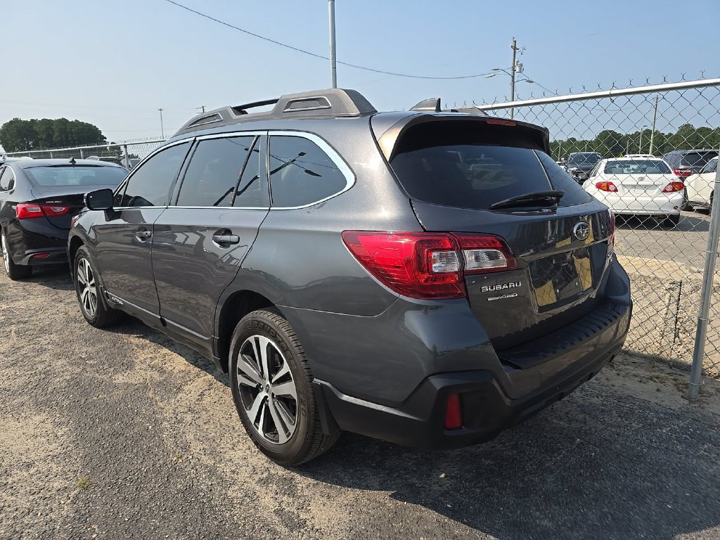 Used 2019 Subaru Outback 3.6R Limited w/ Popular Package #2 AWD/4WD image 3