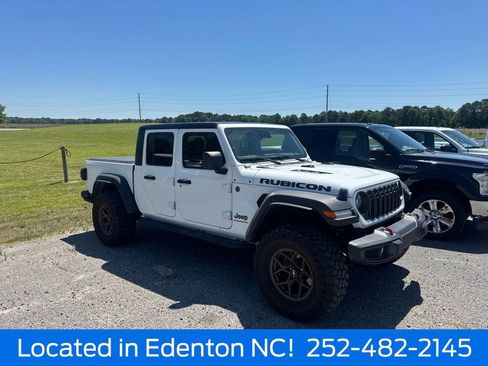 Used 2024 Jeep Gladiator Rubicon w/ Convenience Group AWD/4WD image 1