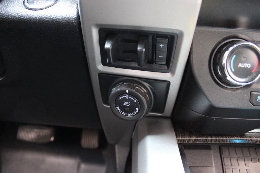 Used 2021 Ford F250 Lariat AWD/4WD image 18