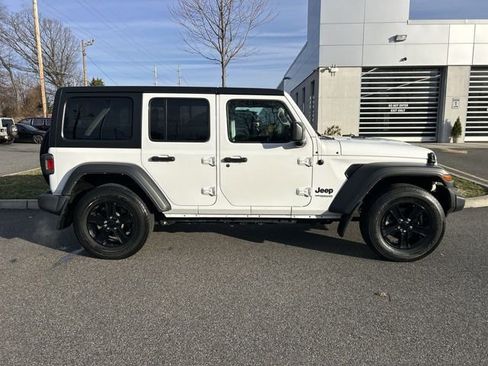 Used 2021 Jeep Wrangler Unlimited Sport image 9