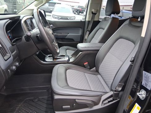 Used 2021 Chevrolet Colorado Z71 w/ Z71 Midnight Edition image 10