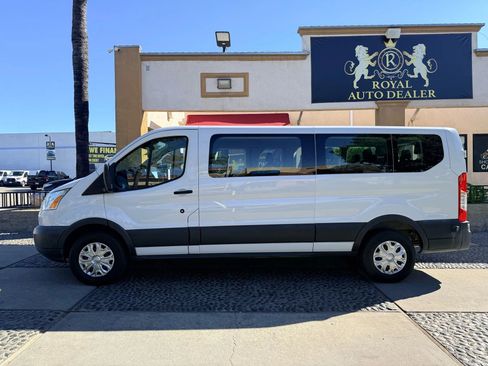 Used 2015 Ford Transit 350 XLT image 8