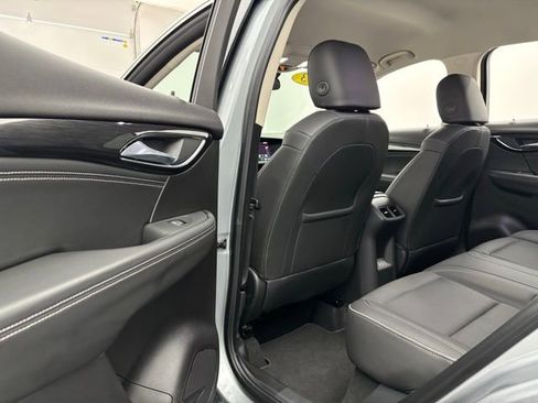 Used 2023 Buick Envision Essence AWD/4WD image 38