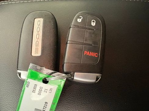 Used 2021 Dodge Durango SXT image 33