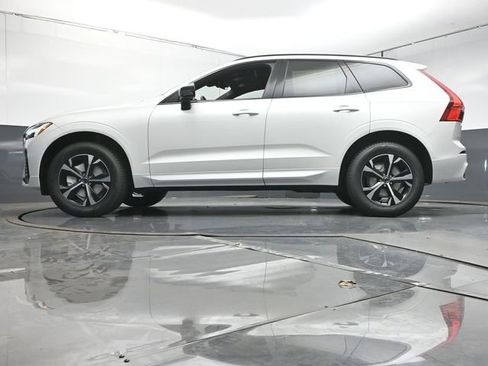 New 2026 Volvo XC60 B5 Core image 37
