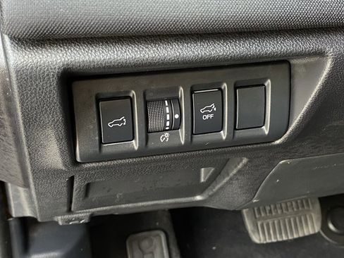 Used 2025 Subaru Outback Premium image 10