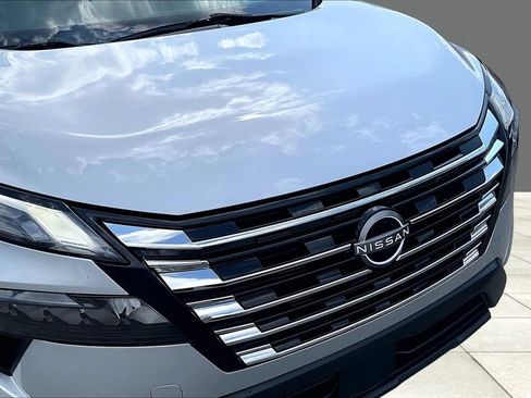 Used 2024 Nissan Rogue S FWD image 21