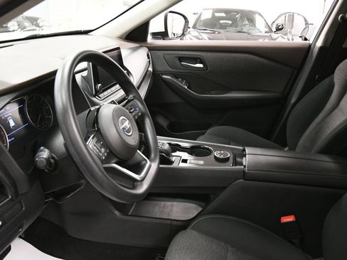 Used 2021 Nissan Rogue SV image 19