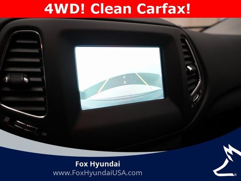 Used 2020 Jeep Compass Latitude w/ Cold Weather Group image 19