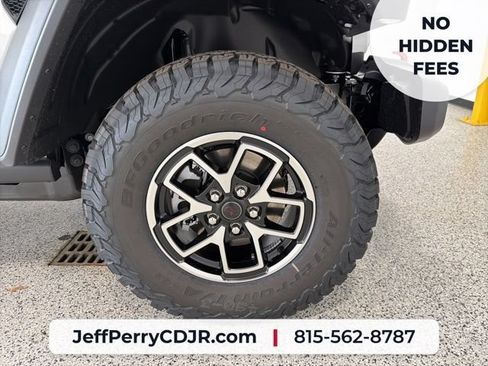 New 2026 Jeep Wrangler Unlimited Rubicon AWD/4WD image 28