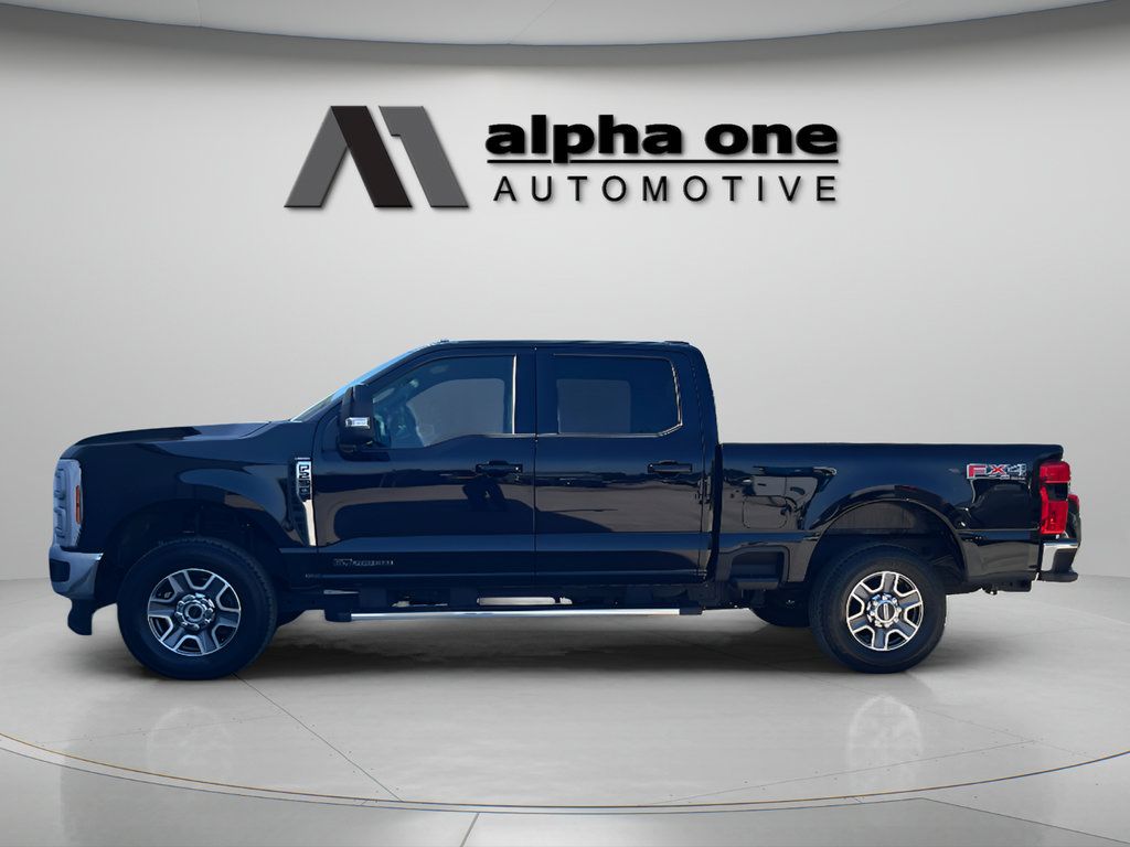 Used 2025 Ford F250 Lariat w/ FX4 Off-Road Package AWD/4WD image 8