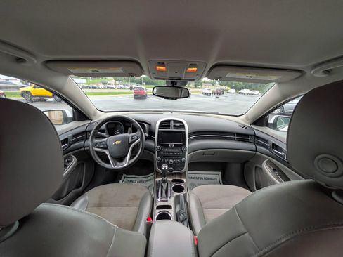 Used 2015 Chevrolet Malibu LT FWD image 30