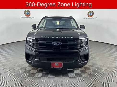 Used 2025 Ford Expedition Max Active AWD/4WD image 19
