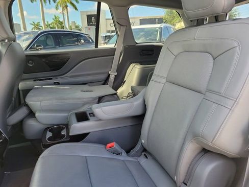 Certified 2021 Lincoln Aviator Reserve w/ Equipment Group 208A RWD image 16