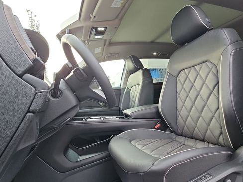 New 2026 Volkswagen Atlas SEL Premium R-Line AWD/4WD image 13
