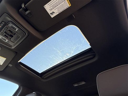 New 2026 GMC Sierra 2500 Denali w/ Denali Reserve Package image 14