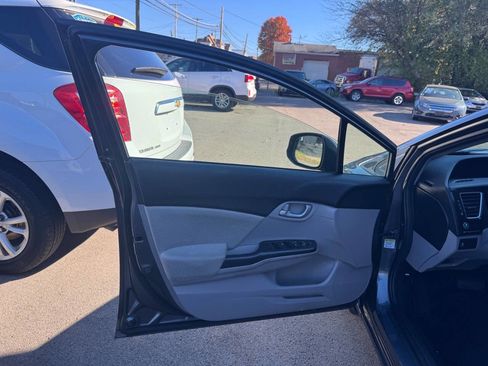 Used 2013 Honda Civic LX image 9