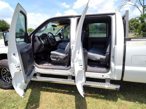 Used 2015 Ford F250 XL w/ Power Equipment Group image 13