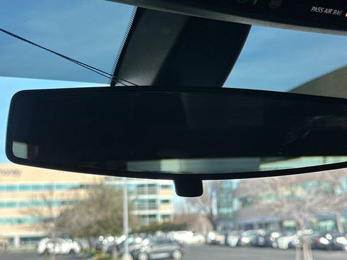 Used 2021 Chevrolet Silverado 1500 Custom image 25