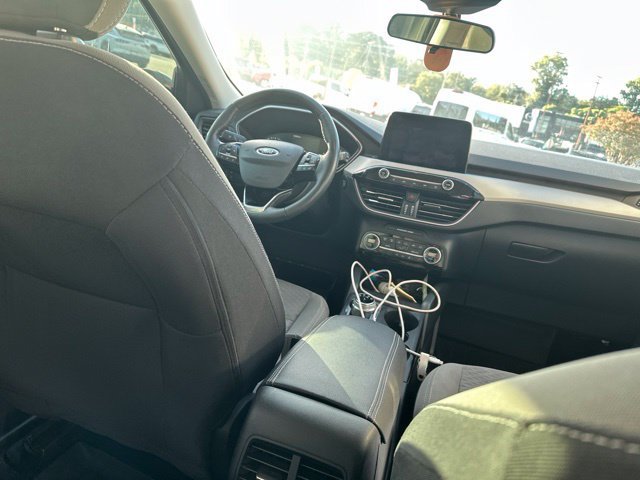 Used 2021 Ford Escape SE w/ SE Sport Appearance Package FWD image 18