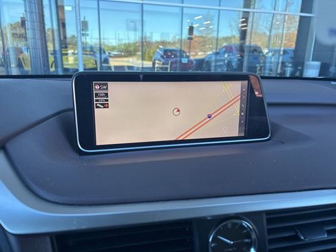 Used 2017 Lexus RX 450h AWD image 18