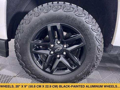 Used 2018 Chevrolet Silverado 1500 LTZ Z71 w/ Redline Edition AWD/4WD image 16