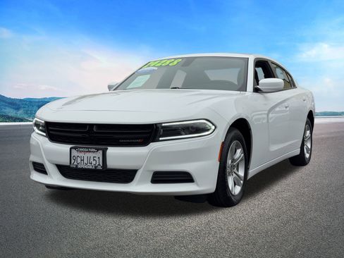 Certified 2022 Dodge Charger SXT image 4