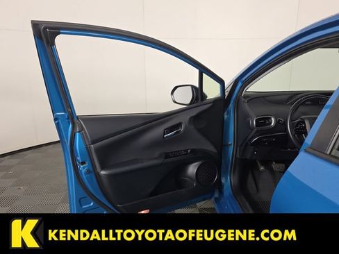 Used 2022 Toyota Prius Prime XLE FWD image 20