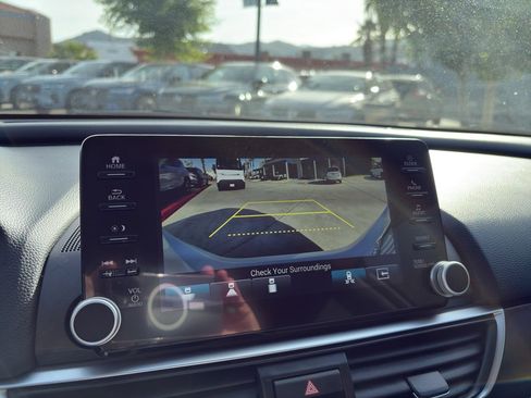 Used 2021 Honda Accord EX-L image 8