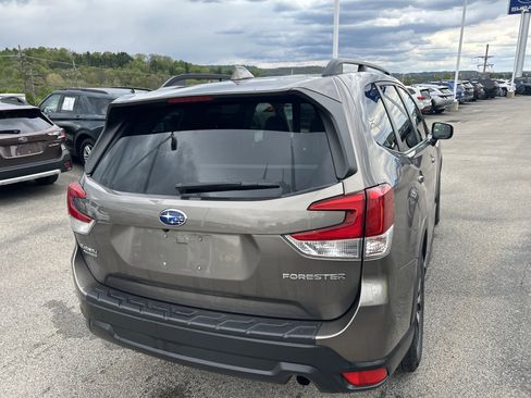 Used 2021 Subaru Forester Premium w/ Popular Package #1 AWD/4WD image 8