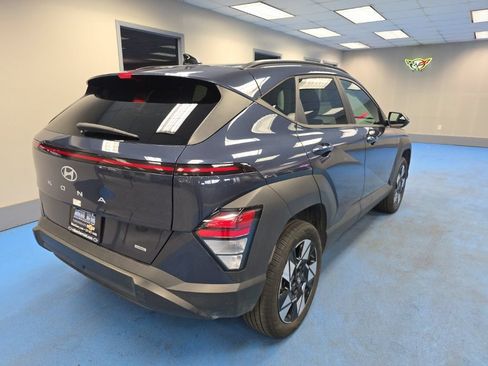 Used 2025 Hyundai Kona SEL AWD/4WD image 3