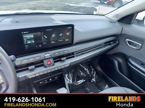 Used 2025 Kia K4 LXS image 19