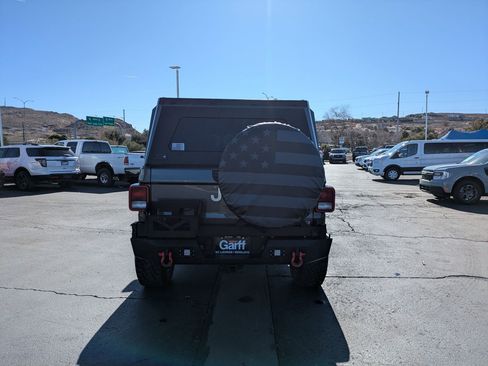 Used 2021 Jeep Gladiator Overland w/ Popular Equipment Package image 5