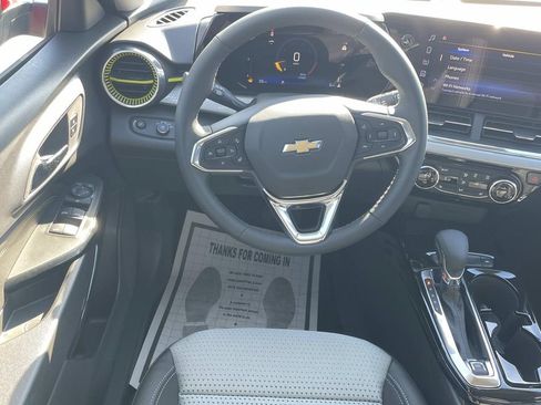 New 2026 Chevrolet Trax LT w/ Driver Confidence Package image 12