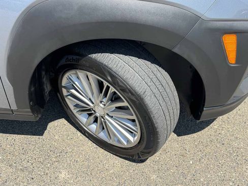 Used 2020 Hyundai Kona SEL Plus FWD image 39