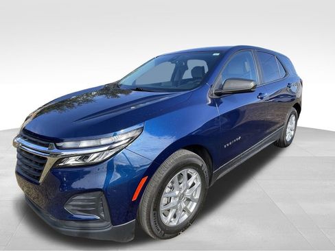 Certified 2022 Chevrolet Equinox LS w/ LS Convenience Package image 9