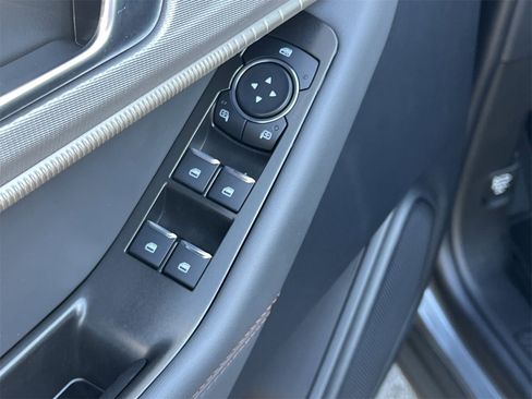 New 2025 Ford Explorer Active w/ Active Comfort Package image 16