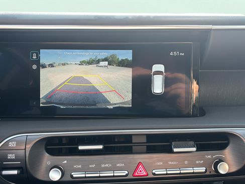 New 2026 Hyundai Palisade FWD Hybrid image 16