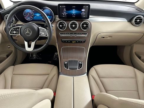 Used 2021 Mercedes-Benz GLC 300 4MATIC image 20