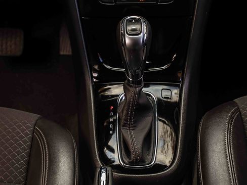 Used 2022 Buick Encore Preferred image 14