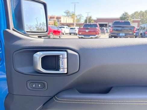 New 2026 Jeep Gladiator Sport image 26