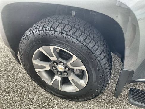 Used 2018 Chevrolet Colorado Z71 AWD/4WD image 18