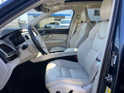 Used 2019 Volvo XC90 T6 Momentum w/ Advanced Package image 20