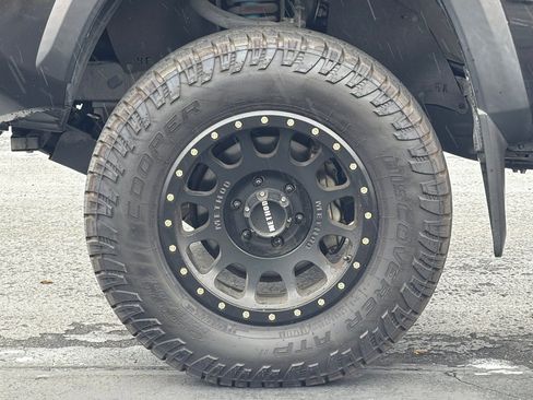 Used 2021 Toyota Tacoma TRD Off-Road w/ Technology Package AWD/4WD image 46