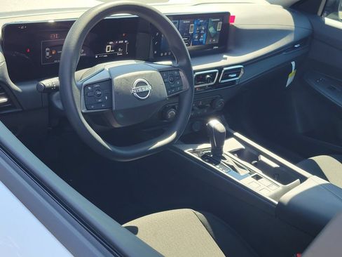 New 2027 Nissan Sentra S w/ Floor Mat Package FWD image 4