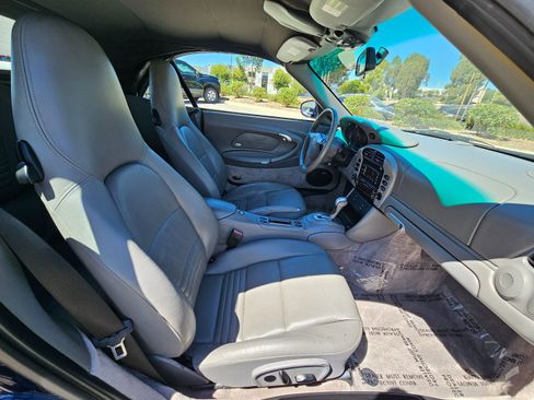 Used 2004 Porsche 911 Carrera image 31